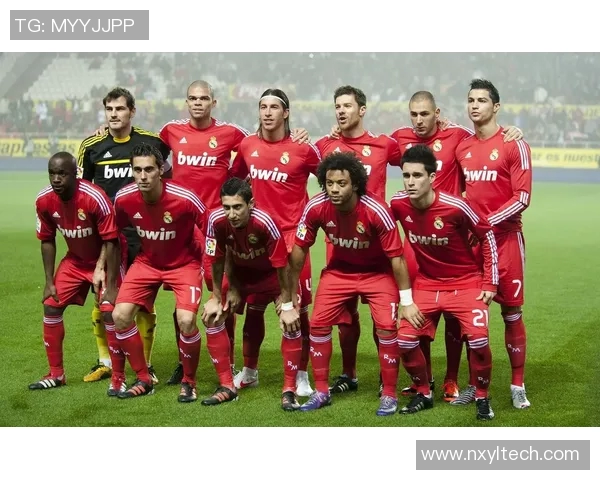 南京足球队运营的成功与挑战分析及未来发展展望